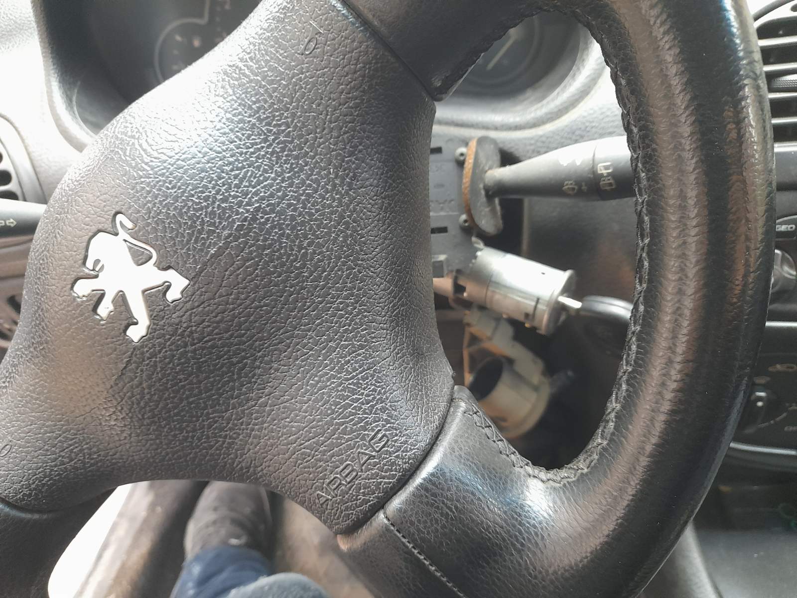 Ремонт на контактен ключ Пежо