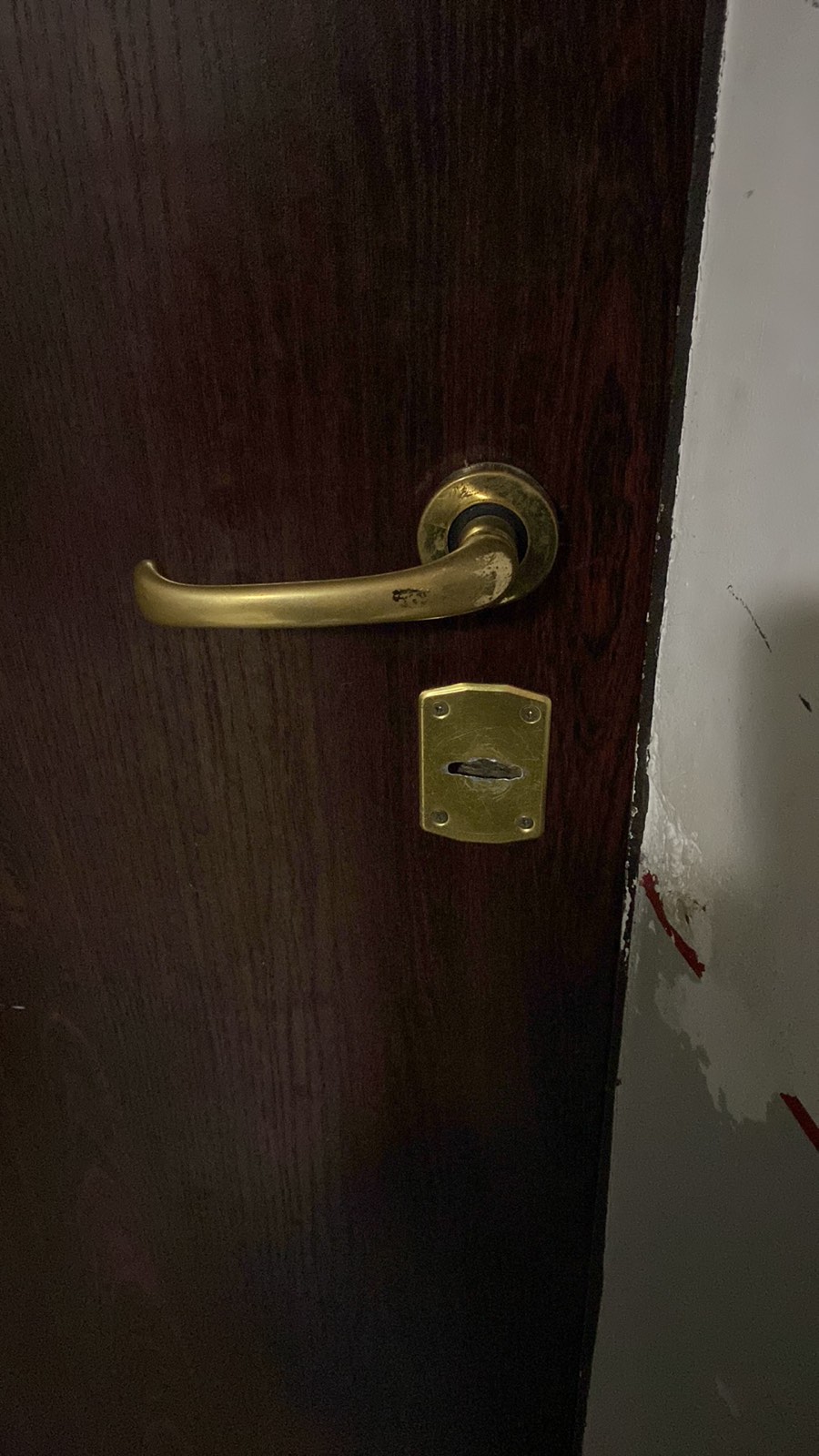 Отключване на блиндирани врати